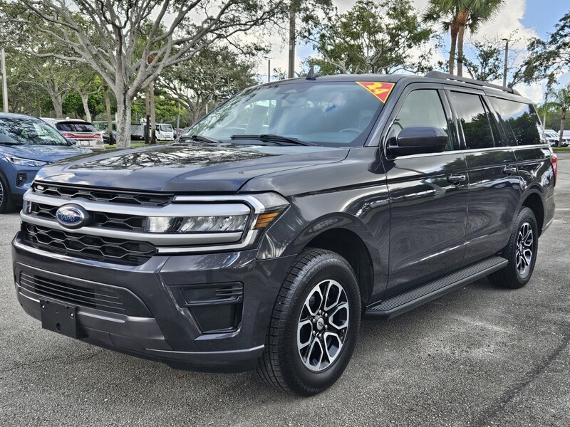 Used 2024 FORD EXPEDITION XLT 4X4 in PEMBROKE PINES, FLORIDA