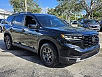 Used 2025 Honda Pilot TRAILSPORT AWD in PEMBROKE PINES, FLORIDA (Photo 15)