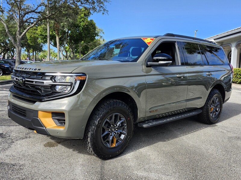 Used 2025 FORD EXPEDITION TREMOR 4X4 in PEMBROKE PINES, FLORIDA