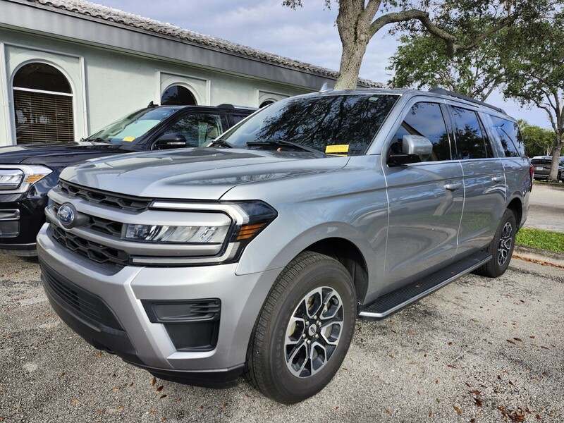Used 2022 FORD EXPEDITION XLT 4X4 in PEMBROKE PINES, FLORIDA