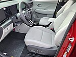 New 2025 HYUNDAI KONA SEL CONVENIENCE in PLANTATION, FLORIDA (Photo 5)