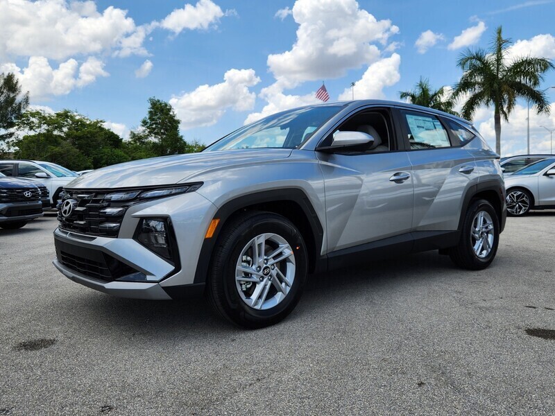 New 2025 HYUNDAI TUCSON SE in PLANTATION, FLORIDA