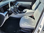 New 2025 HYUNDAI TUCSON SE in PLANTATION, FLORIDA (Photo 6)