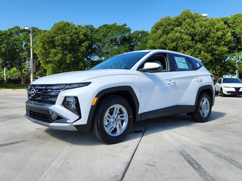 New 2026 HYUNDAI TUCSON SE in PLANTATION, FLORIDA