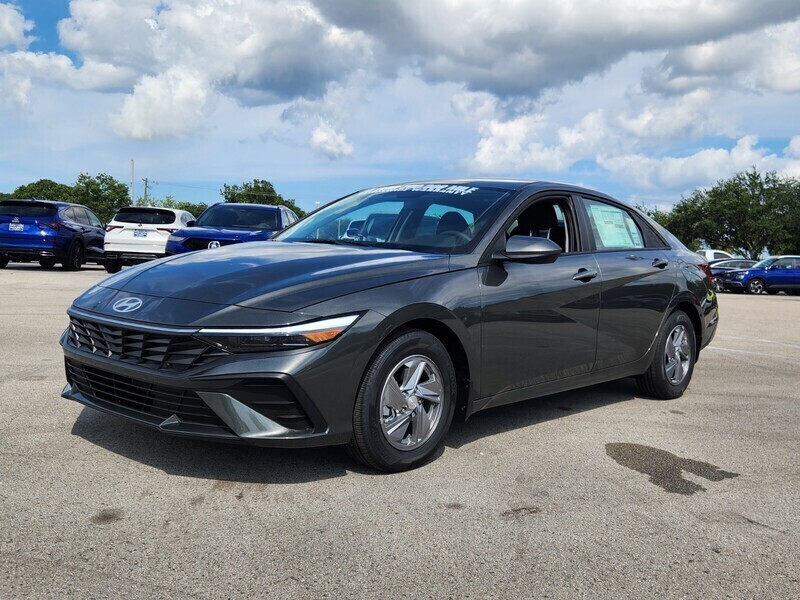 New 2025 HYUNDAI ELANTRA SE in PLANTATION, FLORIDA