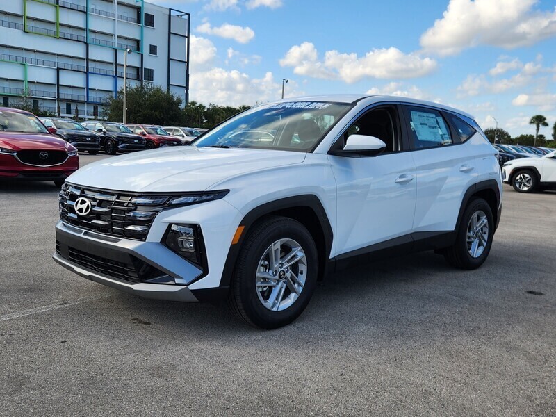 New 2026 HYUNDAI TUCSON SE in PLANTATION, FLORIDA