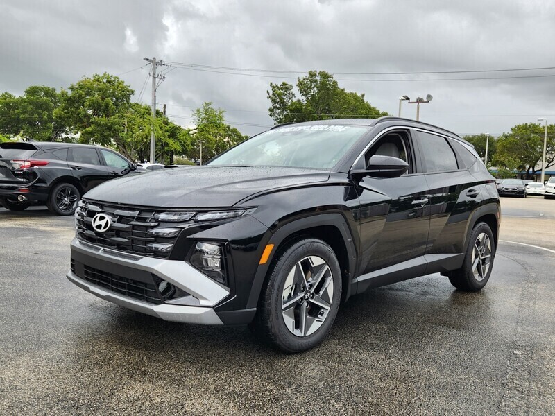 New 2026 HYUNDAI TUCSON SEL PREMIUM in PLANTATION, FLORIDA