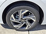 New 2025 HYUNDAI ELANTRA SEL SPORT in PLANTATION, FLORIDA (Photo 5)