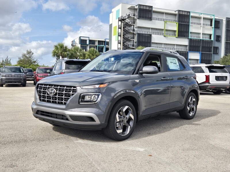 New 2026 HYUNDAI VENUE SEL in PLANTATION, FLORIDA