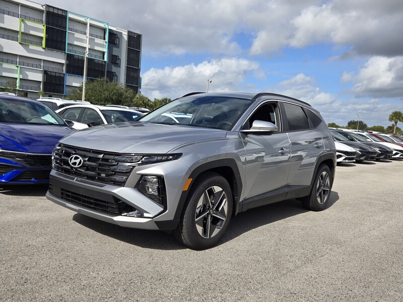 New 2026 HYUNDAI TUCSON SEL Premium FWD in PLANTATION, FLORIDA