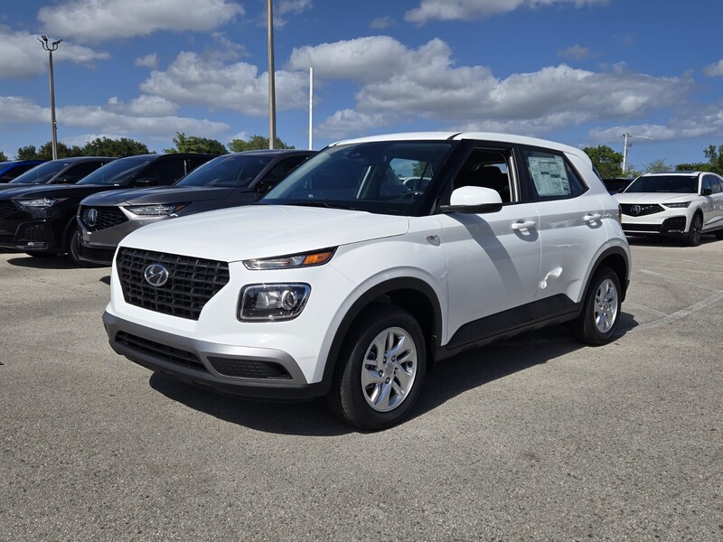 New 2026 HYUNDAI VENUE SE in PLANTATION, FLORIDA