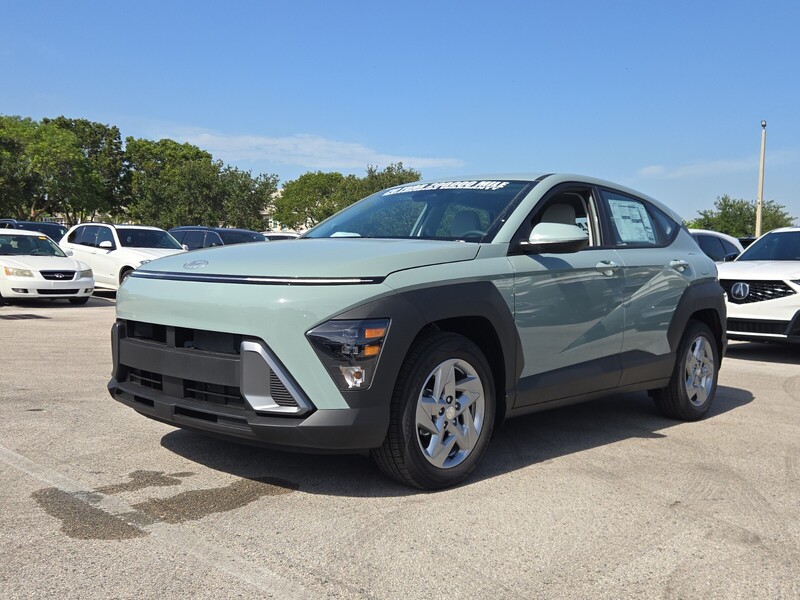 New 2026 HYUNDAI KONA SE FWD in PLANTATION, FLORIDA