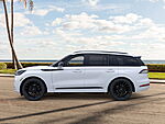 New 2025 LINCOLN AVIATOR RESERVE in PEMBROKE PINES, FLORIDA (Photo 3)