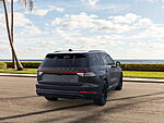 New 2025 LINCOLN AVIATOR RESERVE in PEMBROKE PINES, FLORIDA (Photo 8)