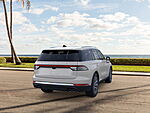 New 2025 LINCOLN AVIATOR RESERVE in PEMBROKE PINES, FLORIDA (Photo 8)