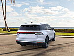 New 2025 LINCOLN AVIATOR RESERVE in PEMBROKE PINES, FLORIDA (Photo 8)