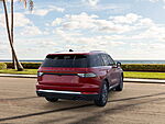 New 2025 LINCOLN AVIATOR PREMIERE in PEMBROKE PINES, FLORIDA (Photo 8)