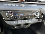 New 2025 HYUNDAI ELANTRA LIMITED IVT in DAVIE, FLORIDA (Photo 9)
