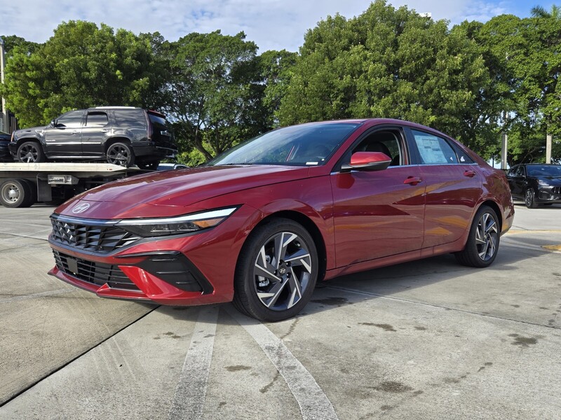 New 2025 HYUNDAI ELANTRA LIMITED IVT in DAVIE, FLORIDA