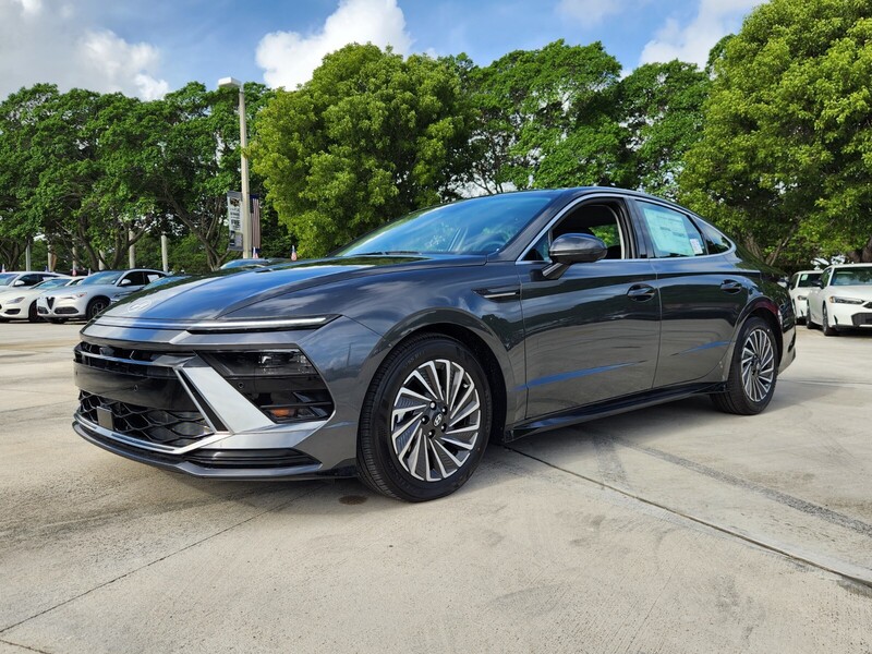 New 2025 HYUNDAI SONATA LIMITED FWD in DAVIE, FLORIDA