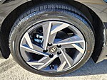 New 2025 HYUNDAI ELANTRA LIMITED IVT in DAVIE, FLORIDA (Photo 5)