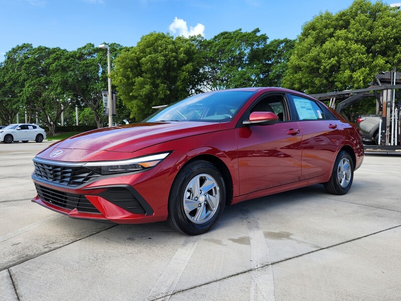 New 2025 HYUNDAI ELANTRA SE IVT in DAVIE, FLORIDA