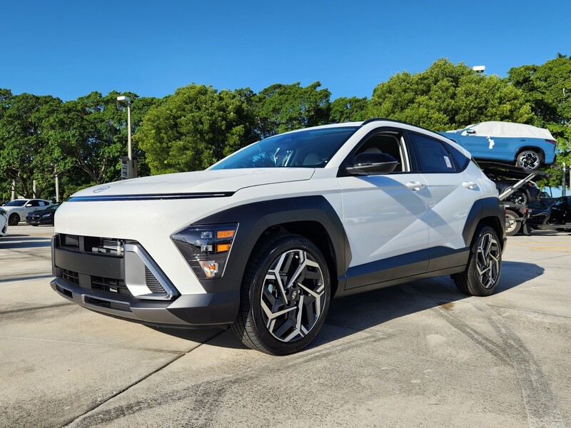 New 2026 HYUNDAI KONA SEL PREMIUM FWD in DAVIE, FLORIDA