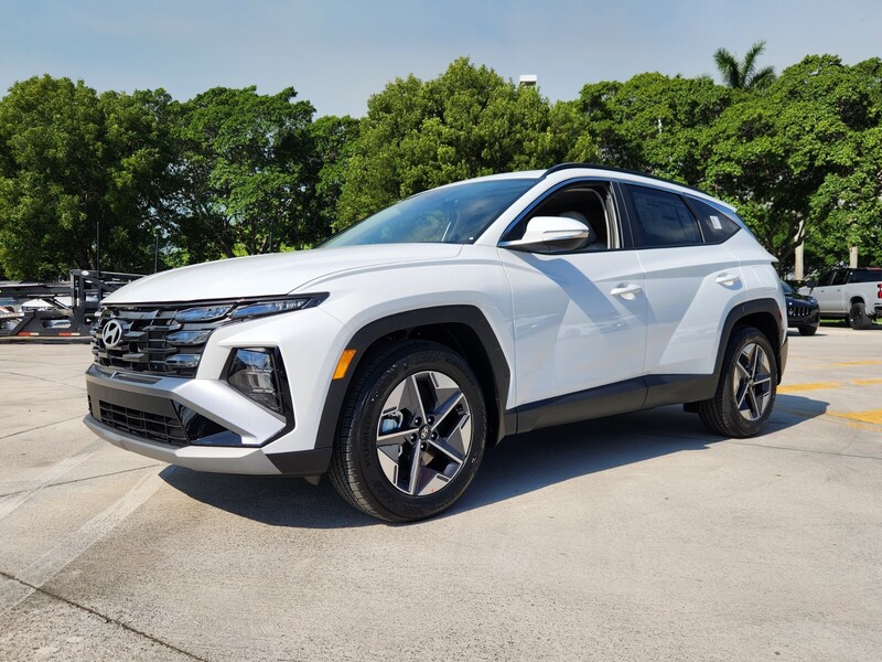 New 2026 HYUNDAI TUCSON SEL CONVENIENCE FWD in DAVIE, FLORIDA