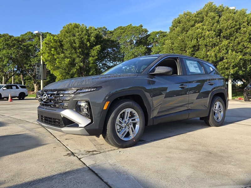 New 2026 HYUNDAI TUCSON SE FWD in DAVIE, FLORIDA