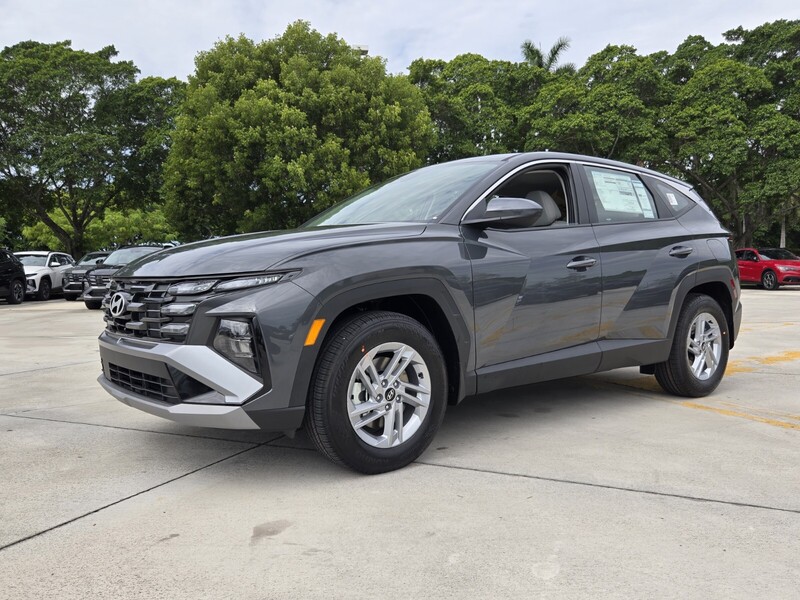 New 2026 HYUNDAI TUCSON SE FWD in DAVIE, FLORIDA