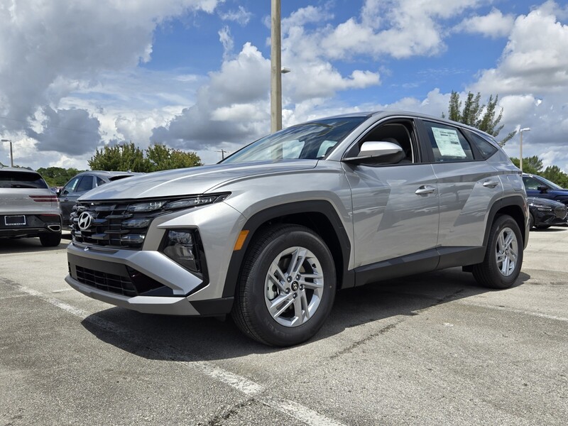 New 2026 HYUNDAI TUCSON SE FWD in DAVIE, FLORIDA
