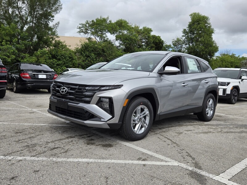 New 2026 HYUNDAI TUCSON SE FWD in DAVIE, FLORIDA