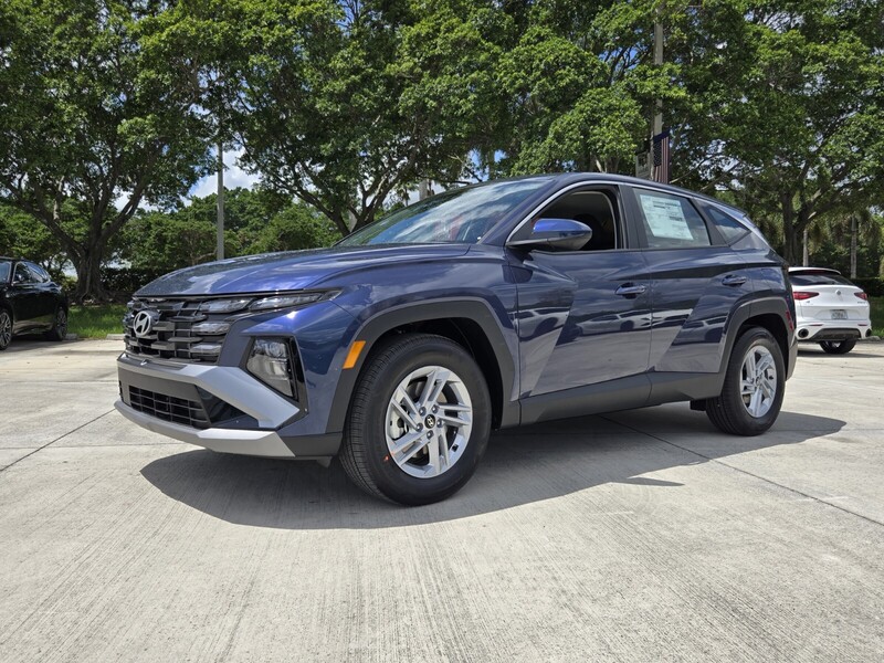 New 2026 HYUNDAI TUCSON SE FWD in DAVIE, FLORIDA