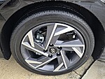 New 2025 HYUNDAI ELANTRA SEL SPORT IVT in DAVIE, FLORIDA (Photo 5)