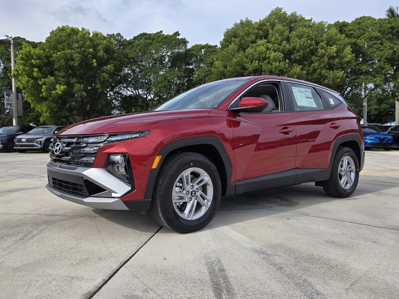 New 2026 HYUNDAI TUCSON SE FWD in DAVIE, FLORIDA