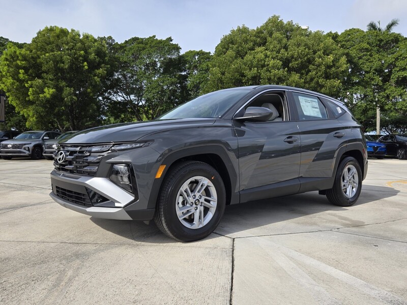 New 2026 HYUNDAI TUCSON SE FWD in DAVIE, FLORIDA