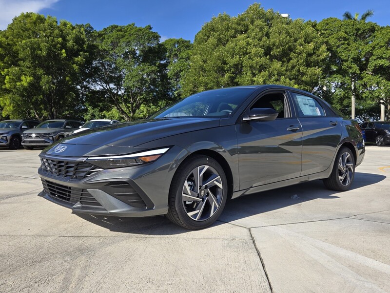 New 2025 HYUNDAI ELANTRA SEL SPORT IVT in DAVIE, FLORIDA