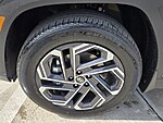 New 2025 HYUNDAI TUCSON HYBRID LIMITED AWD in DAVIE, FLORIDA (Photo 5)