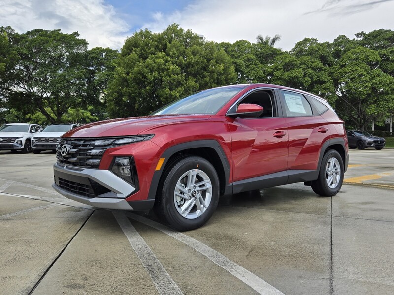 New 2026 HYUNDAI TUCSON SE FWD in DAVIE, FLORIDA
