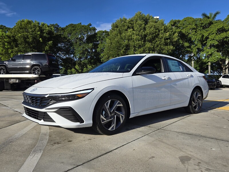 New 2025 HYUNDAI ELANTRA SEL SPORT IVT in DAVIE, FLORIDA