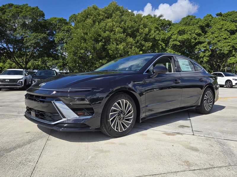 New 2025 HYUNDAI SONATA SEL FWD in DAVIE, FLORIDA
