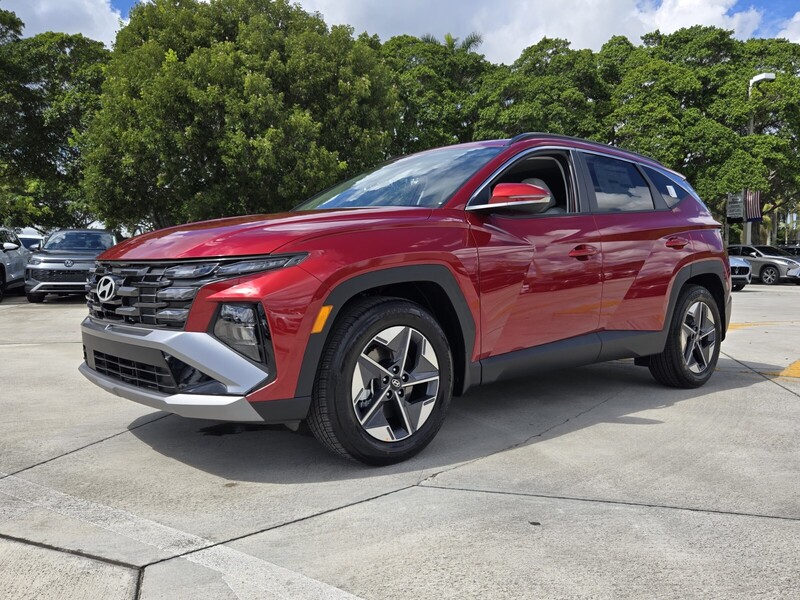 New 2026 HYUNDAI TUCSON SEL PREMIUM FWD in DAVIE, FLORIDA