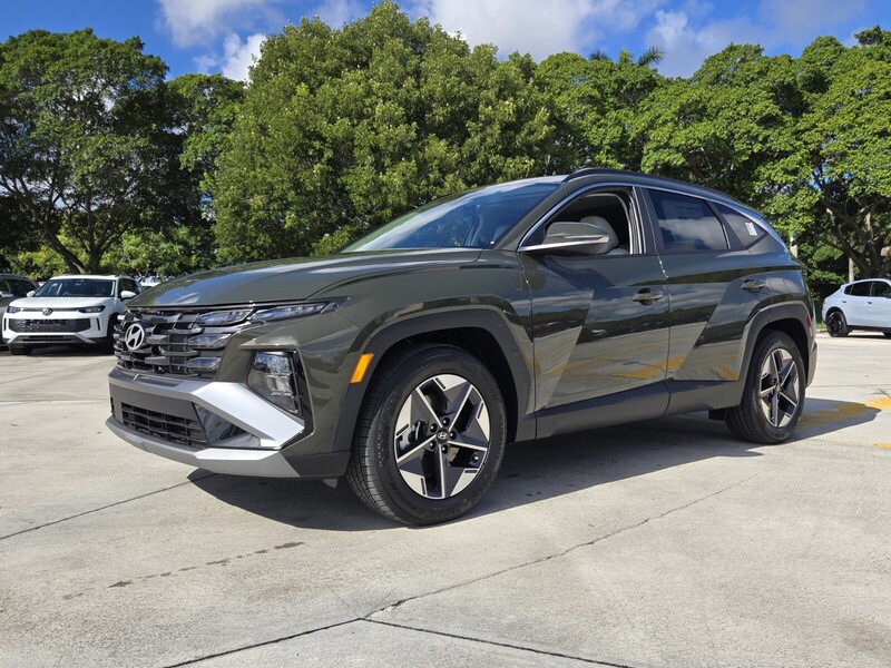 New 2026 HYUNDAI TUCSON SEL PREMIUM FWD in DAVIE, FLORIDA