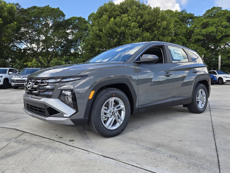 New 2026 HYUNDAI TUCSON SE FWD in DAVIE, FLORIDA