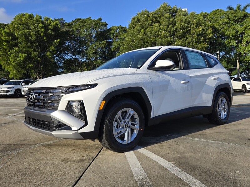 New 2026 HYUNDAI TUCSON SE FWD in DAVIE, FLORIDA
