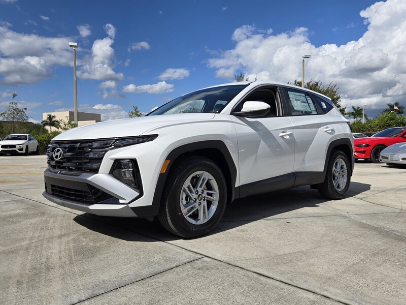 New 2026 HYUNDAI TUCSON SE FWD in DAVIE, FLORIDA