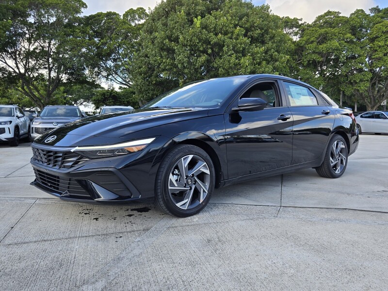 New 2025 HYUNDAI ELANTRA SEL SPORT IVT in DAVIE, FLORIDA