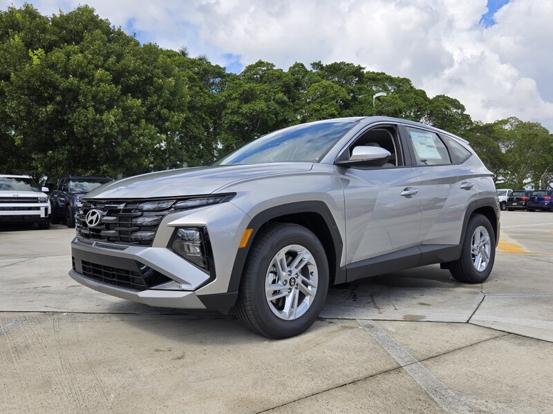 New 2026 HYUNDAI TUCSON SE FWD in DAVIE, FLORIDA