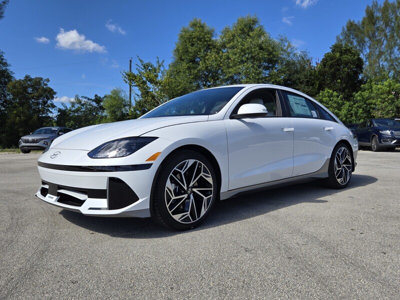 New 2025 HYUNDAI IONIQ 6 SEL RWD in DAVIE, FLORIDA