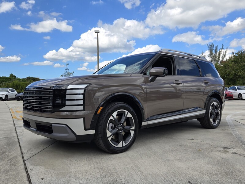 New 2026 HYUNDAI PALISADE LIMITED FWD in DAVIE, FLORIDA